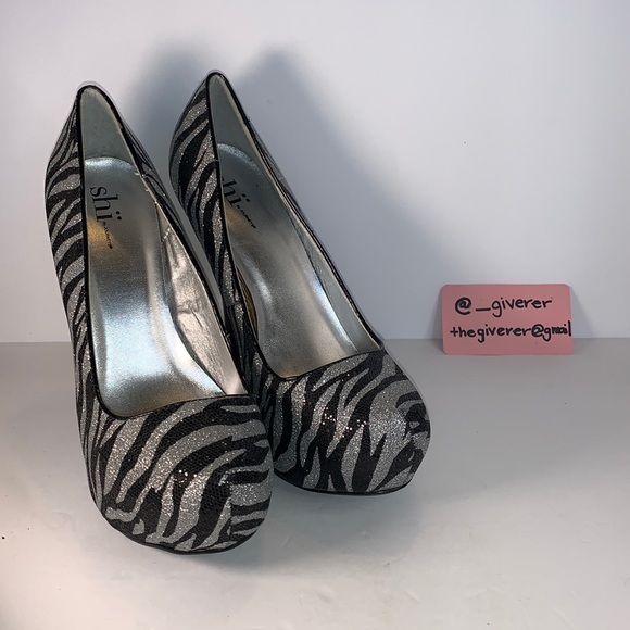 NWOT 9 Silver Black Zebra Sequin Pumps Shii By Journeys - Picture 1 of 17